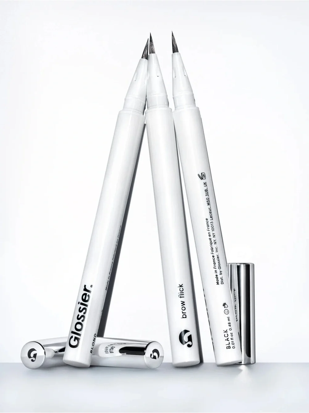 Glossier Brow Flick BROWN Microfine Detailing Brush Tip Eyebrow Pen